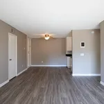 Rent 1 bedroom apartment of 640 m² in San Diego