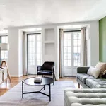 Rent 3 bedroom apartment of 114 m² in lisbon