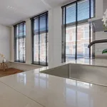 Huur 3 slaapkamer appartement van 70 m² in Koningsplein en omgeving