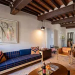 Rent 2 bedroom apartment in Cortona