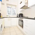 Rent 2 bedroom flat in Richmond