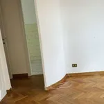 Rent 5 bedroom apartment of 198 m² in Rome