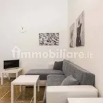 Affitto 4 camera appartamento di 150 m² in Florence