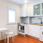 Rent 1 bedroom apartment of 35 m² in lisbon