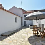 Rent 3 bedroom house of 150 m² in Colares