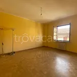 Affitto 2 camera appartamento di 65 m² in Voghera