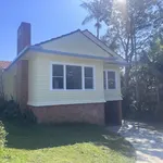 Rent 4 bedroom house in Woolgoolga