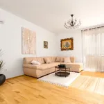 Rent 2 bedroom apartment of 90 m² in Grad Rijeka