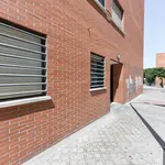 Rent 4 bedroom apartment in Madrid