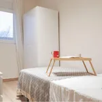 Rent 3 bedroom apartment in Madrid