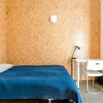 Rent a room in lisbon