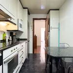 Rent a room of 91 m² in Barcelona