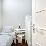 Rent a room in lisbon