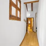 Rent 4 bedroom apartment of 60 m² in Barcelona