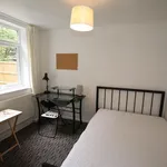 Rent 4 bedroom house in Canterbury