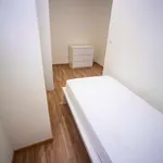 Rent a room of 100 m² in Lisboa