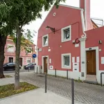 Rent 2 bedroom apartment of 55 m² in lisbon