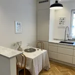 Rent 2 rooms apartment of 45 m² in Stockholm