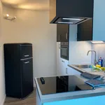 Rent 1 bedroom apartment of 32 m² in Dusseldorf