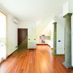 Rent 4 bedroom house of 197 m² in Melzo