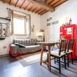 Rent 1 bedroom apartment of 58 m² in Florence