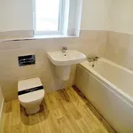 Rent 4 bedroom house of 106 m² in Salford