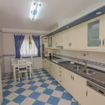 Rent 4 bedroom house of 250 m² in Alcantarilha e Pêra