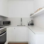 Rent a room of 61 m² in Barcelona