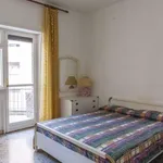 Rent a room of 65 m² in rome