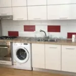 Rent 1 bedroom apartment of 95 m² in Bucharest