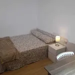 Rent a room of 90 m² in Valencia