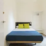 Rent a room of 83 m² in madrid