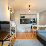 Rent 1 bedroom apartment of 55 m² in Porto