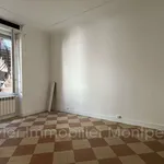 Rent 5 bedroom apartment of 131 m² in Nîmes