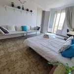 Rent a room of 280 m² in barcelona