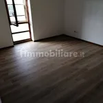 Affitto 3 camera appartamento di 96 m² in Cagliari