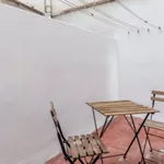 Rent 5 bedroom apartment in Valencia