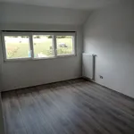 Maison de 621 m² avec 3 chambre(s) en location à Léglise