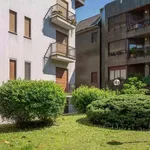 Rent 3 bedroom apartment in Madrid