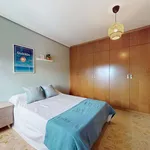 Rent a room of 173 m² in Valencia