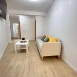 Rent a room of 130 m² in valencia