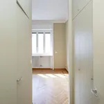 Rent 3 bedroom apartment of 120 m² in Milan