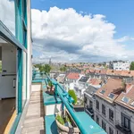 Huur 3 slaapkamer appartement van 198 m² in Ixelles