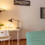 Rent a room of 160 m² in Lisboa