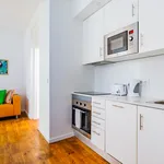 Rent 2 bedroom apartment of 100 m² in Lisbon