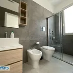 Appartamento arredata con terrazzo Casa santa