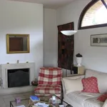 Rent 1 bedroom house of 162 m² in Mirabel-et-Blacons