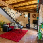 Rent 2 bedroom house of 200 m² in São Jorge