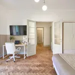 Rent a room in lisbon