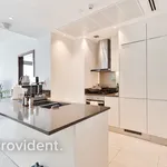 Rent 1 bedroom apartment of 80 m² in Dubai